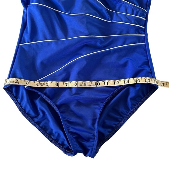 MIRACLESUIT MARINA BLUE WHITE STRIPPED ONE PIECE SWIMSUIT SIZE 12 - Picture 12 of 13